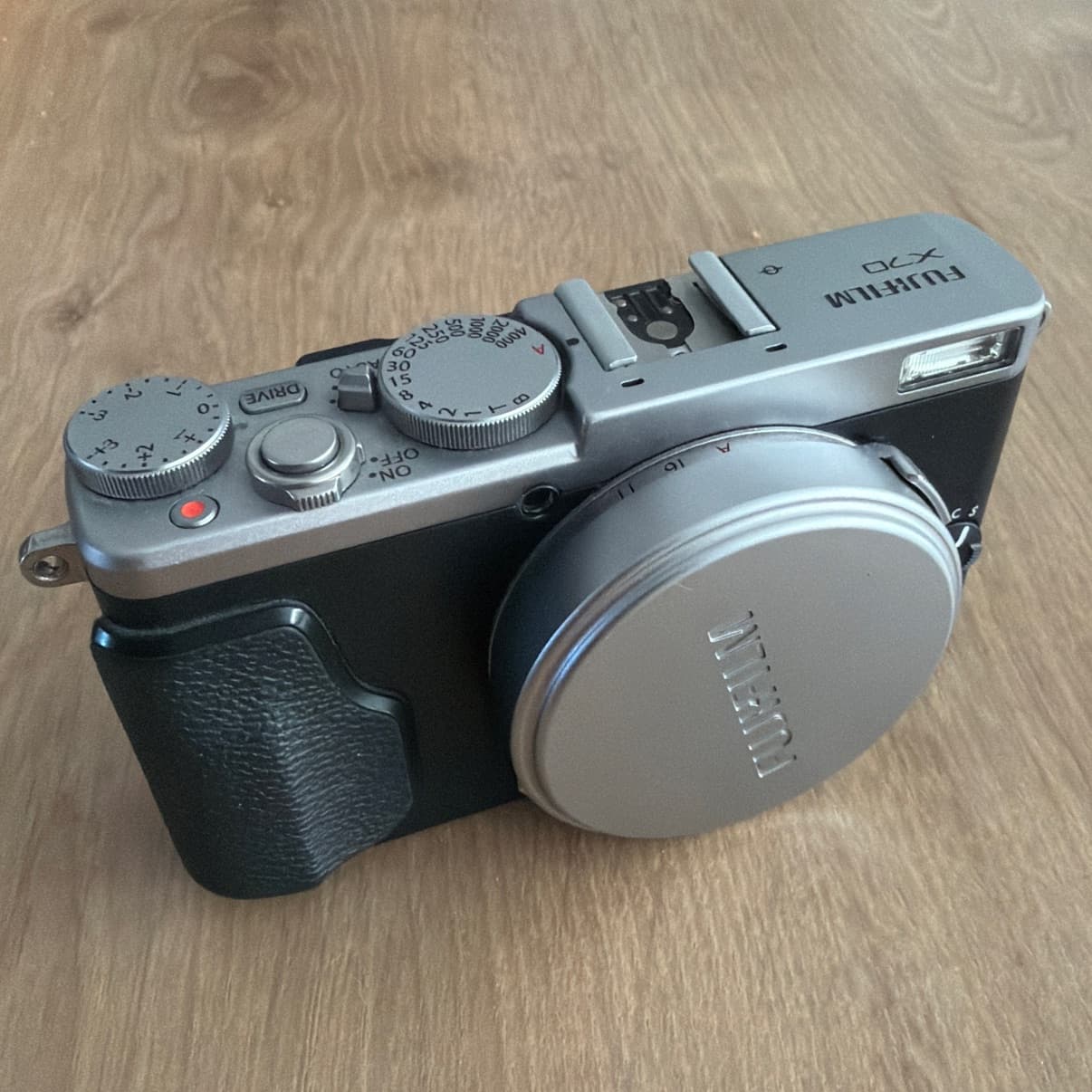 Fujifilm X70 Digitalkamera mit 18,5 mm Objektiv
